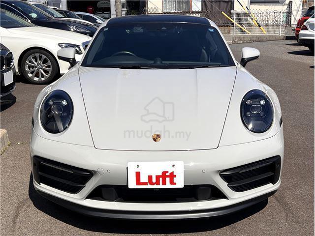 UNREGISTERED 2024 Porsche 911 3.0 CARRERA GTS (A) - 2