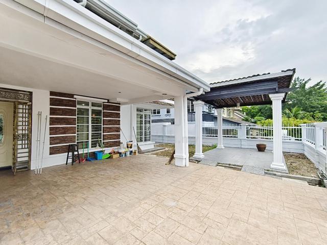 FREEHOLD FULLY RENO Double Storey Semi D Laman 2 Bandar Seri Putra 1
