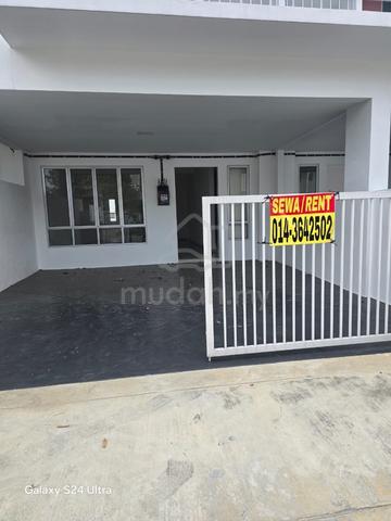 new property..nobody stays before 1