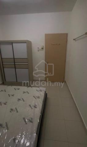 Master Room Akasia Apartment Bandar Botanic 1