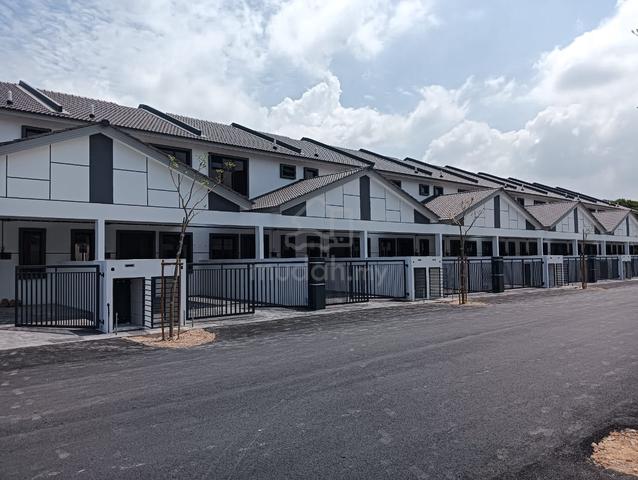Tanjung Minyak Freehold Bumi Lot Double Storey nr Cheng Melaka 1
