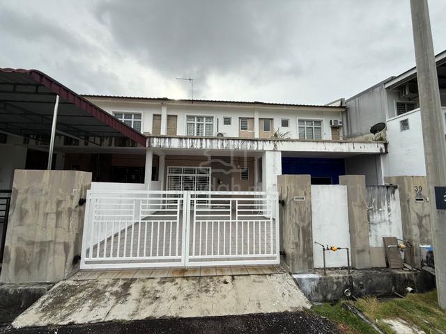 Taman Mengkibol Kluang Double Storey Terrace House for Rent 1