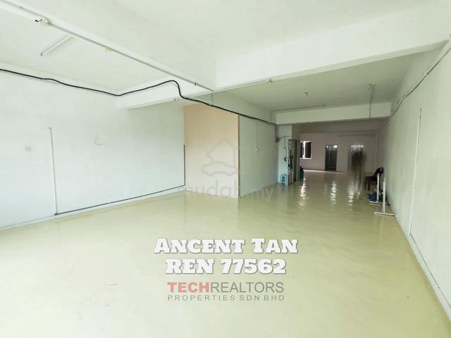 FOR RENT｜1st & 2nd Floor Shop Lot Taman Petani Jaya 1