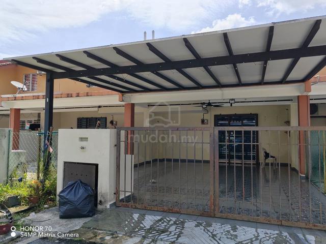 RENOVATED Double Storey HOUSE, Taman Salak Baiduri Salak Tinggi Sepang 1