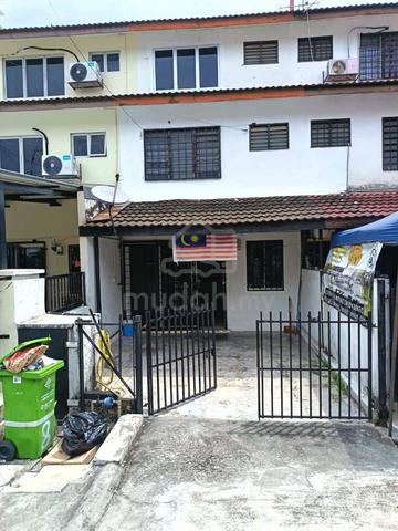 REFURBISHED UNIT, 2.5 Storey Terrace Taman Sri Sinar, Segambut 1