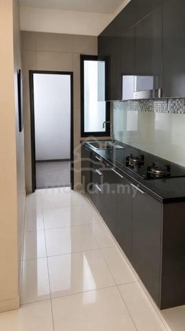 Aura Residence 1