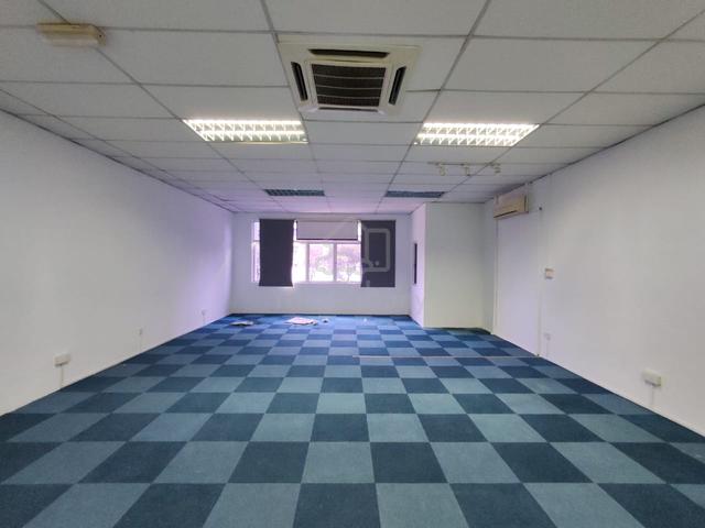 Shah Alam Seksyen 7 2nd floor beside Jakel Uitm Hospital near Lrt3 1