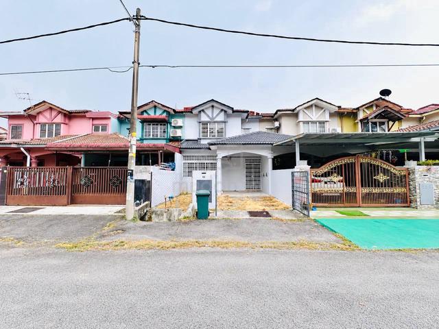 (RUMAH CANTiK) DOUBLE STOREY SEKSYEN 8 BANGI 1