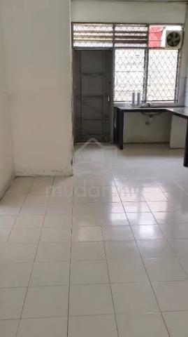 Rumah Semi D Untuk Disewa @ Tmn Sri Sentosa,Lunas 1