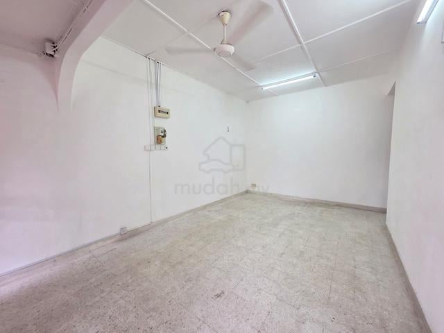 1sty JALAN E4/9 Taman Ehsan [ LOW DOWN PAYMENT SCHEME ] 1