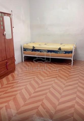 Bilik Sewa Flat PKNS Seksyen 8 1