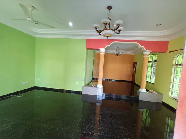 Melaka Ozana Villas Bungalow 4+1 Bedrooms · 4 Bathrooms 1