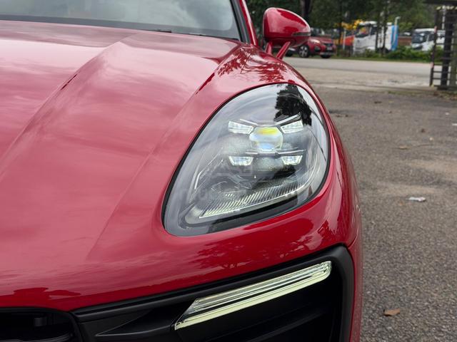 19k KM PDLS+ 2023 Porsche MACAN SPORT CHRONO - 3