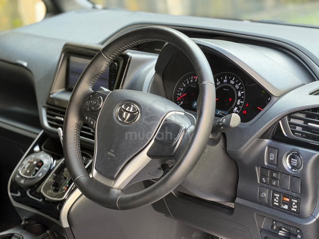 2021 Toyota VOXY 2.0 ZS KIRAMEKI 3 - 5