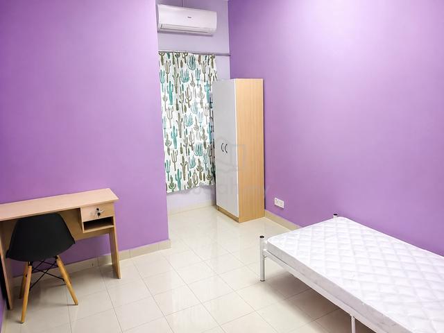 Bandar Botanic Room for rent (Male only) 1