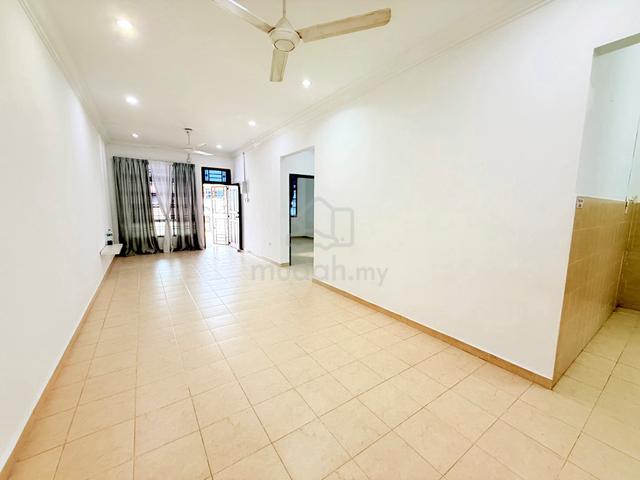 Single Storey Terrace Bandar Putra Kulai Jalan Terkukur Renovated 1