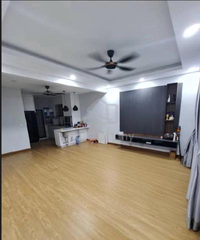 The Palm Hillpark 2 Sty House Puncak Alam Kitchen Cabinet 4 A/C Fridge 1