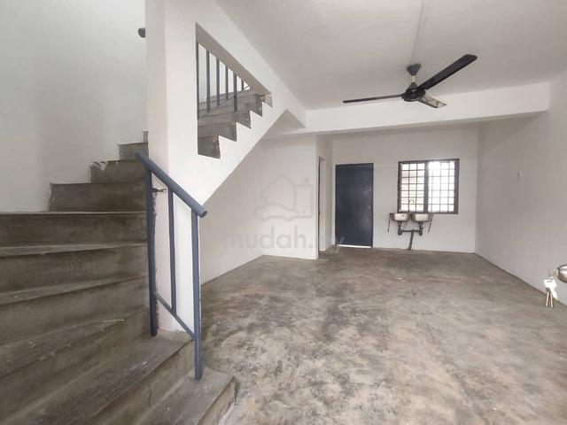 Doule Storey Low Cost @ Taman Kota Masai For Rent 1