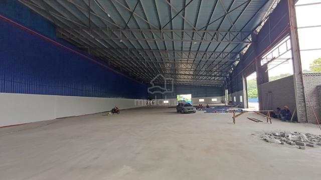 HUGE Space! Strategic Location! Factory Warehouse! Kampung Baru Subang 1