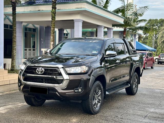 (Low mileage) Tiptop 2022 Toyota HILUX 2.4 G (M) - 4