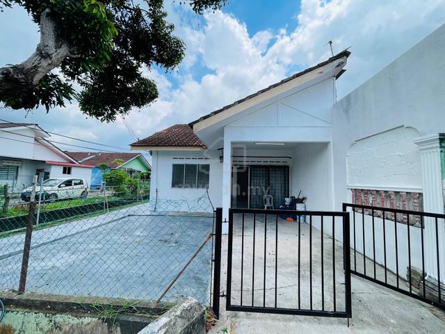 Corner Lot House Taman Rambai Jaya, Tg Minyak, Melaka 1