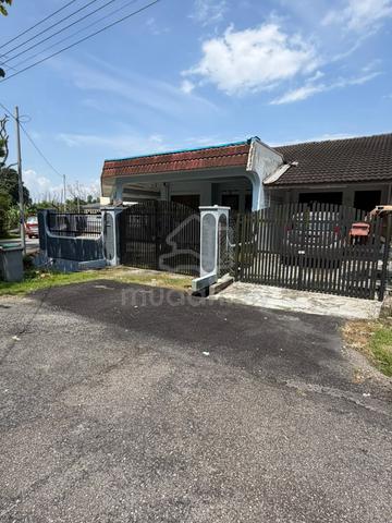 Taman Ungku Tun Aminah 1