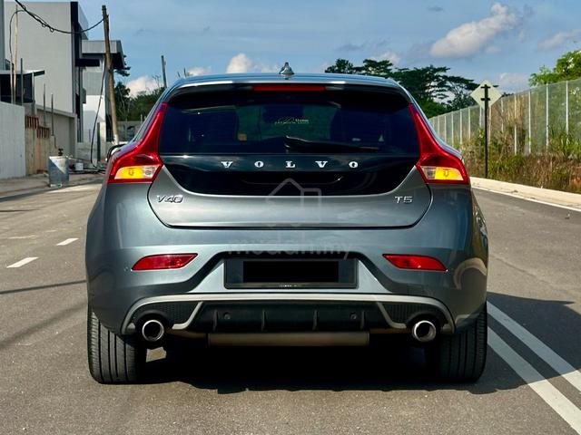 2017/2018 Volvo V40 2.0 T5 FACELIFT (A) FULL LOAN - 2