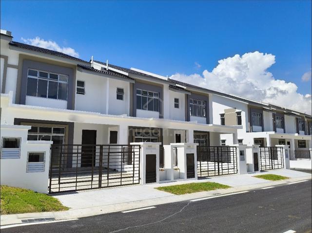 Bandar Baru Kangkar Pulai Double Storey Terrace 1