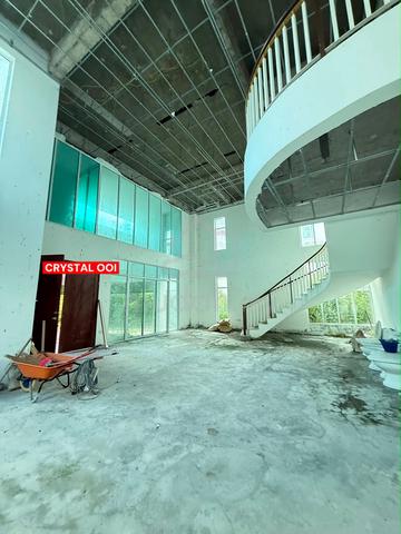 3.5 Storey Bungalow in Original Condition For Rent at Bayan Lepas 1