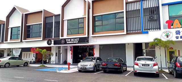 Andira Place Bukit Puchong 2 Ground floor Shop (22x75sf) for rent 2