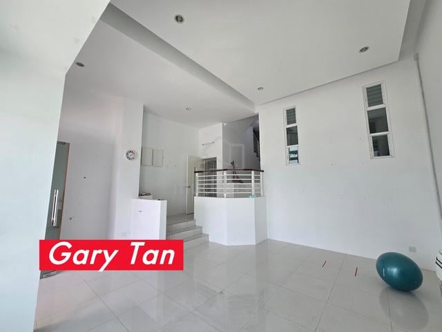 Karpal Singh Drive | Nautilus Bay 3 Storey Terrace | Direct Sea View 1