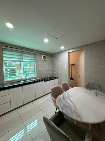 Ground Floor Townhouse 3R2B P/F Hibiscus Goodview Kajang 1