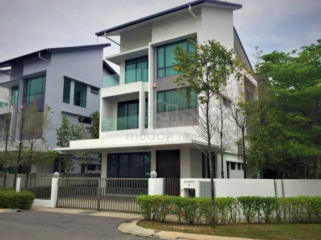 Puncak Alam Jaya, 3 Storey Detached House, 4004sf, Gated And Guarded 1
