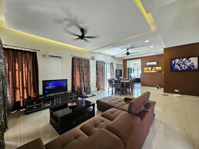 Cheap Nice 2.5 Storey Semi D at Hijauan Residence, Batu 9 for Sale 1