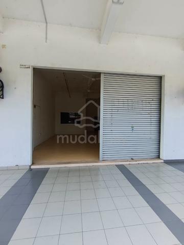 Shop at Bandar Saujana Putra (below bsp sky park !) 1