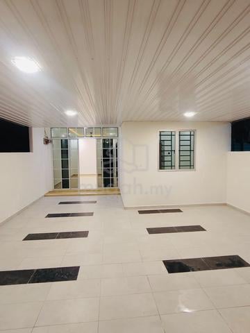 Fully Renovated Terrace for Sale 1