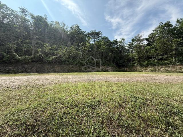 BESAR 8008sqft Lot Banglo Taman Universiti, Bangi Kajang Selangor 1