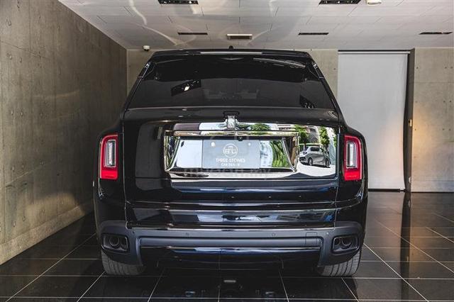 2022 Rolls Royce CULLINAN Black Badge V12 (A) - 3