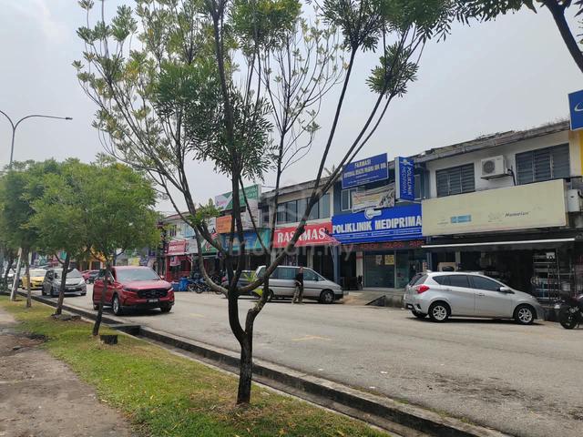 s shoplot for rent 2 story 1