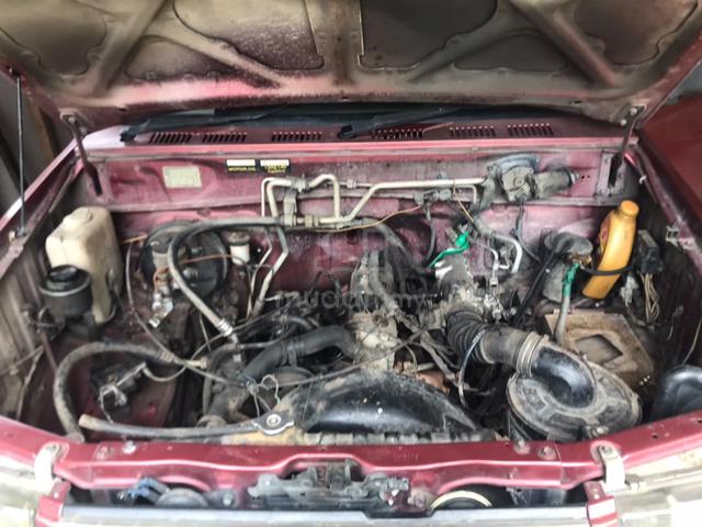 2001 Toyota UNSER 1.8 GLI FACELIFT (A) - 3