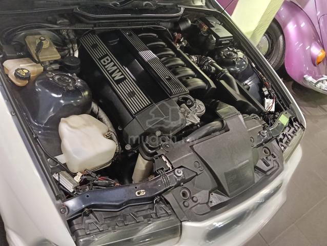 Bmw 3 SERIES 2.5 Manu gearbox 32yr original paint - 4
