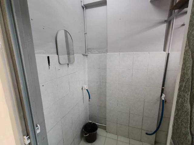 Flat Taman Idaman 5