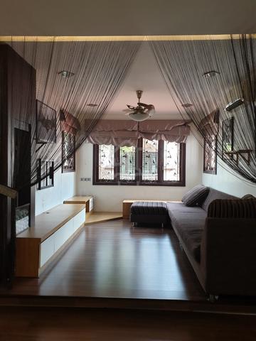 Bandar Bukit Tinggi 2story semi-d House for rent 1