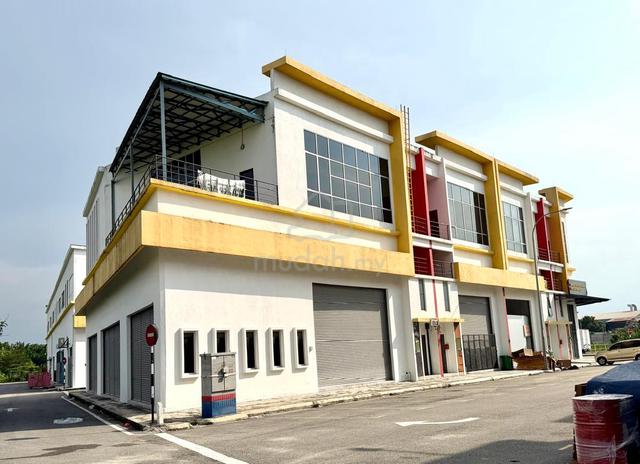 2 Storey Light Industry Warehouse Taman Industri Sungai Putus, Klang 1