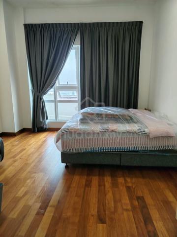 Room for rent at Tri Town @ Town JB Area 1