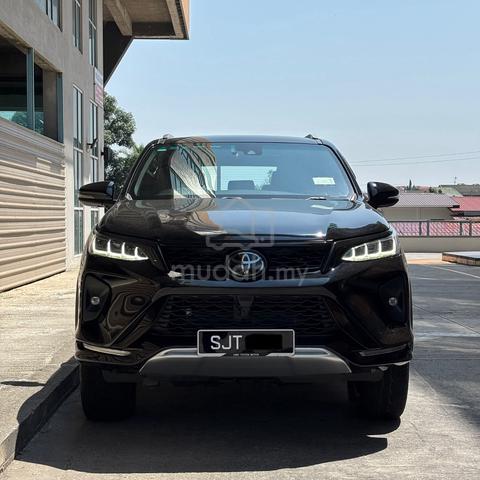 SPECIAL DEAL‼️BEST PRICE‼️Toyota Fortuner 2.8 VRZ - 4