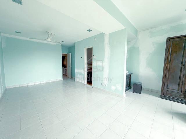 3 STY Fully Renovated Taman Bukit Permata 2