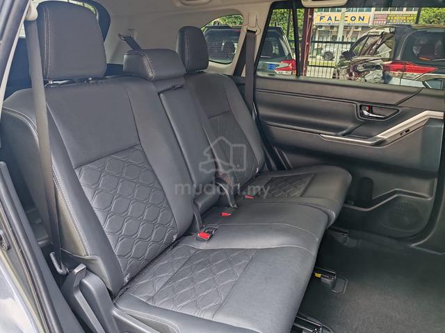 2023 Toyota INNOVA 2.0 ZENIX V 27k KM U/Warranty - 4