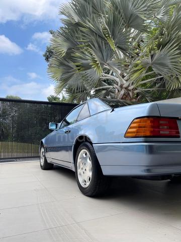 Mercedes Benz 300SL R129 Convertible Sports Coupe - 2