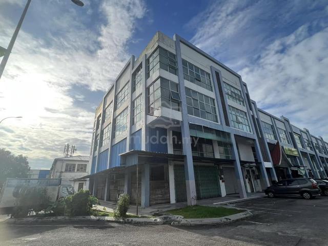 Pasir Putih Pasir Gudang Three Storey Shop Corner Lot FOR SALE👍 1